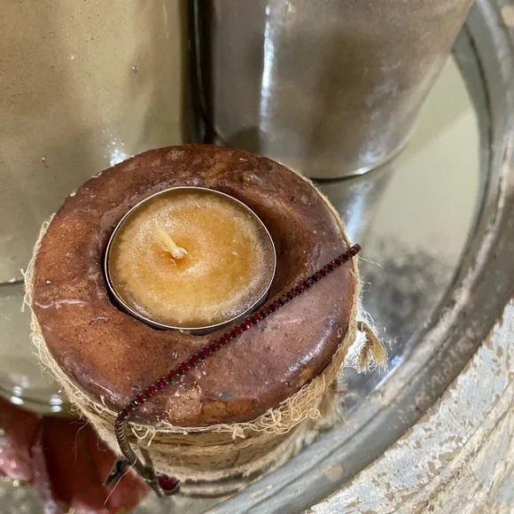 Vintage Liz Palacios Dainty Gold Tone Bracelet - Picture 10 of 16